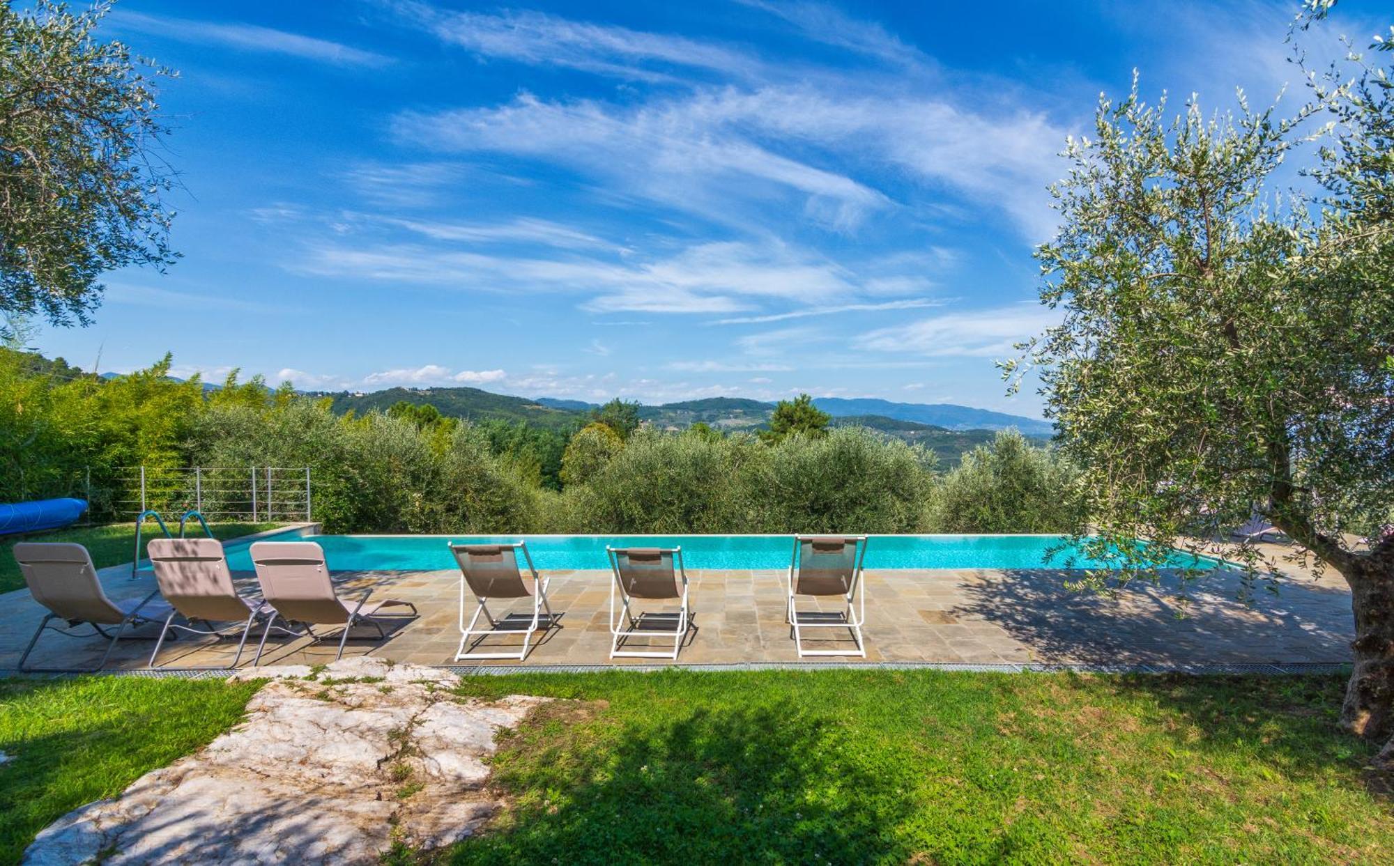 Tenuta San Giovanni - Borgo Ai Rovai Lucques