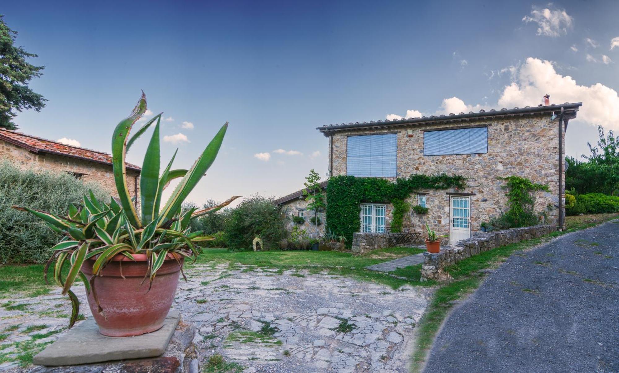 Tenuta San Giovanni - Borgo Ai Rovai * Lucques
